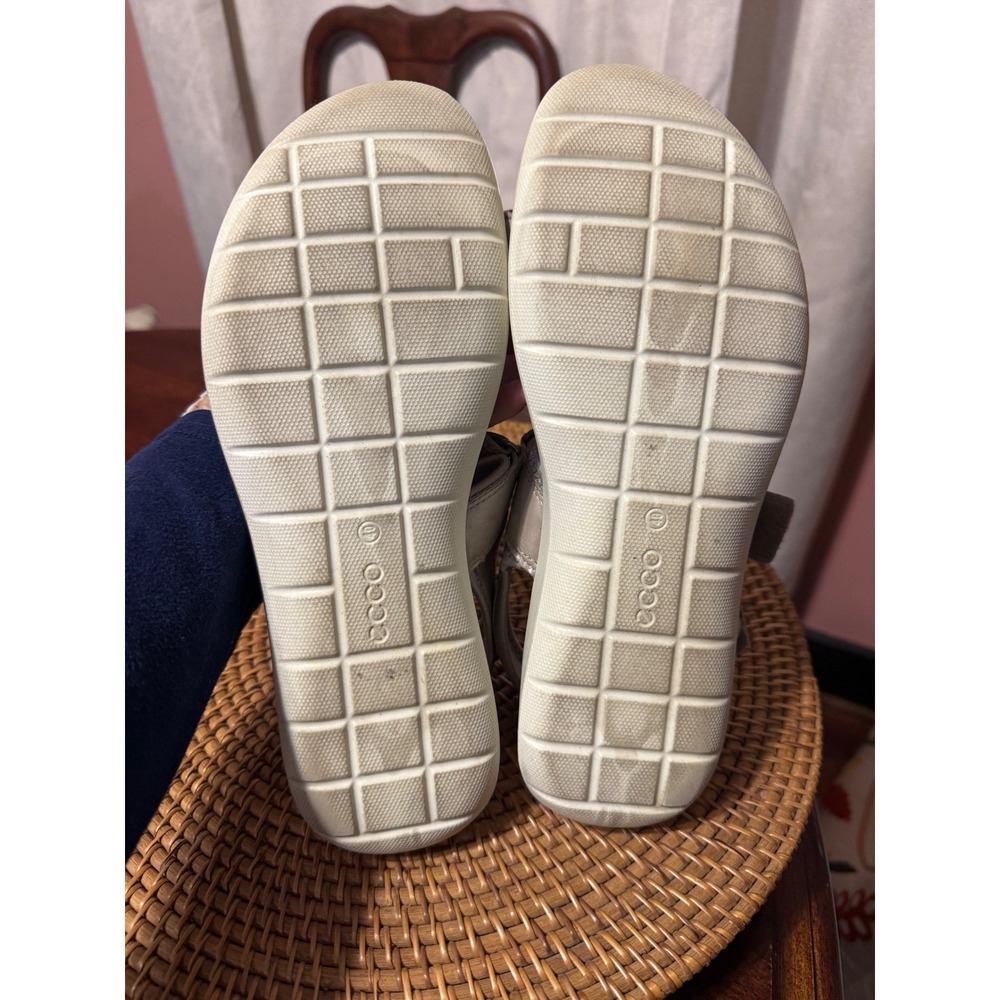 Ecco Simpil Sandal Metallic Taupe Leather‎ Walking Sandals Womens 9 40 - Picture 8 of 10